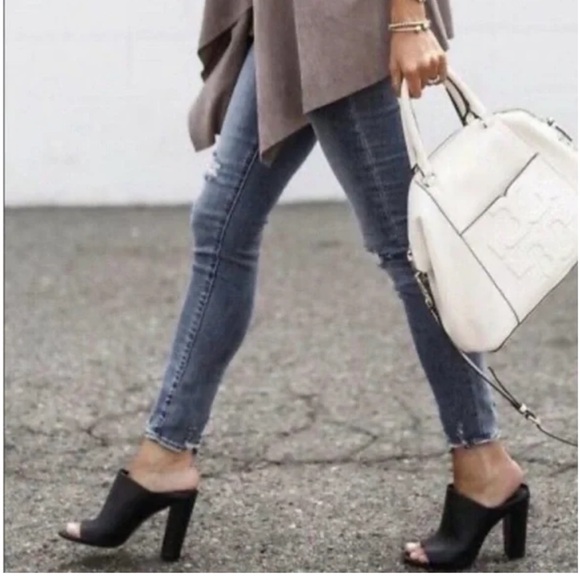 Vince Shoes Women's Alora Black Leather Peep Toe Mule Heeled slides 7.5 - Picture 2 of 12